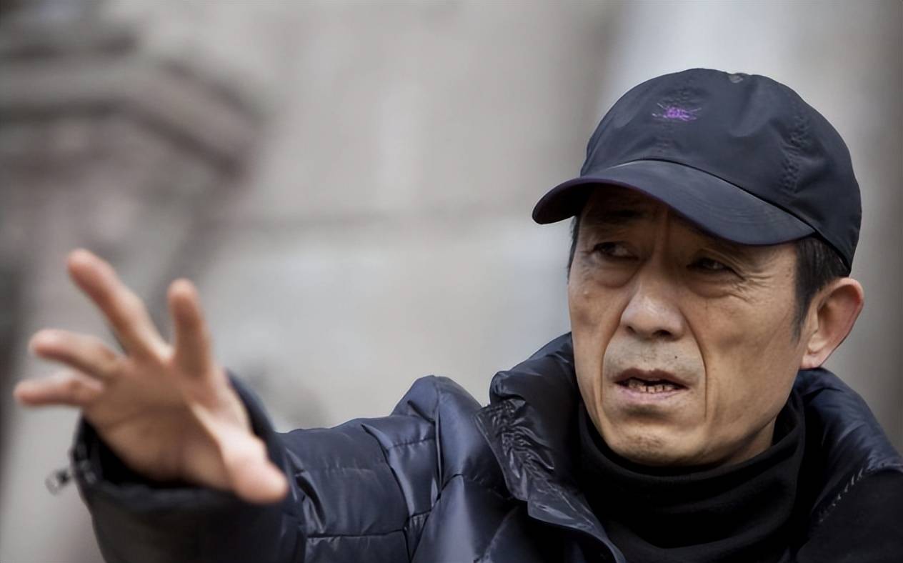 富商现在独自抚养孩子的曹曦文活成人生赢家pg电子免费试玩模拟器曾情断陈思诚嫁给(图3)